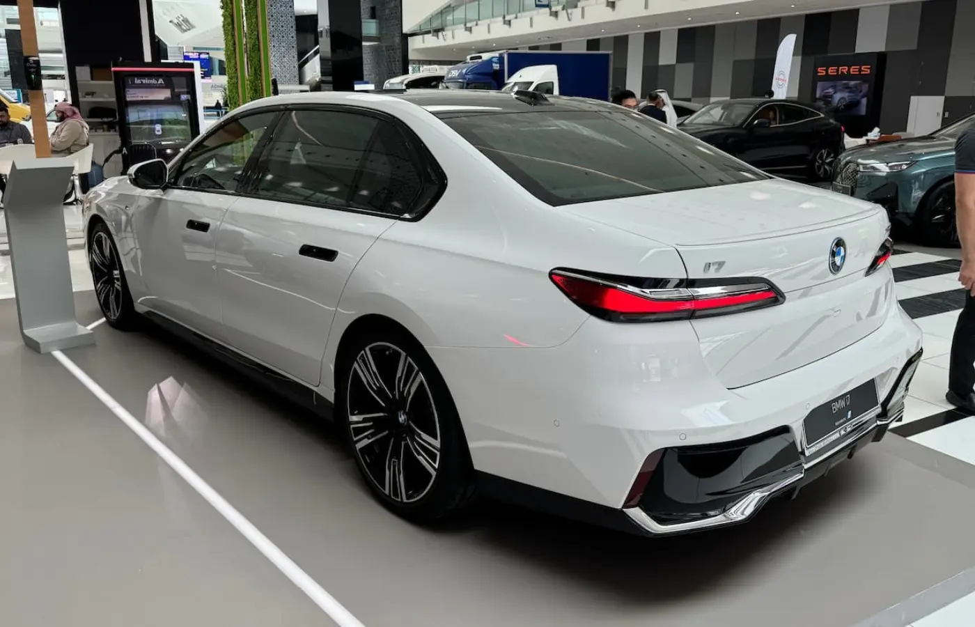 BMW India aims for a 30% share of electric vehicle sales by 2030. Featured Image